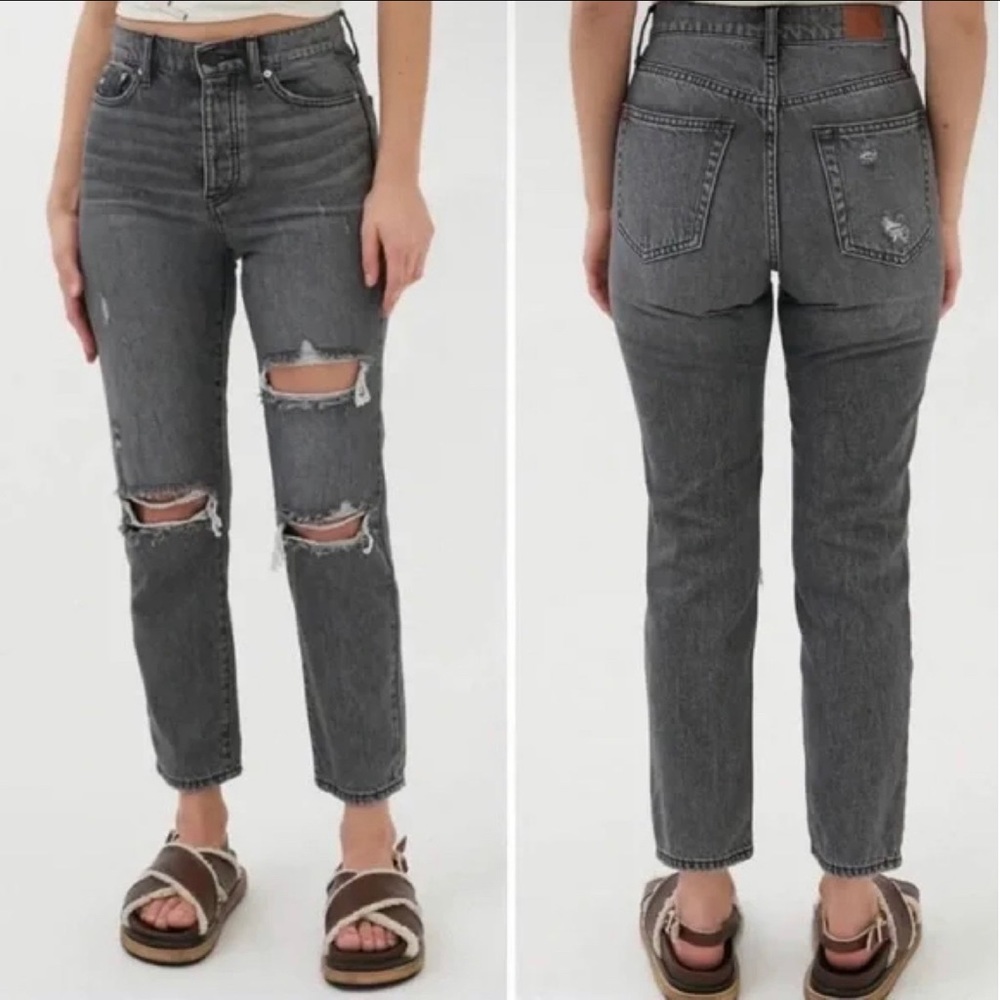 BDG slim straight jean